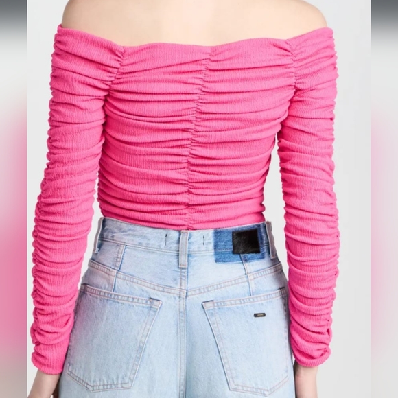Line & Dot - Kai Off Shoulder Top  pink, long sleeves,  crop, size M - Picture 1 of 12